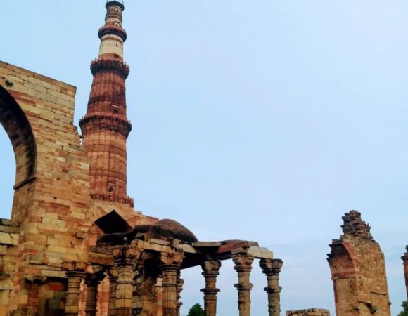 Qutub Minar, History, Facts, Accident, How To Reach & FAQ