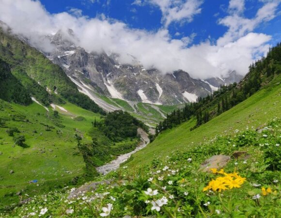 Beas Kund Trek, Check Distance & Best Time to Visit