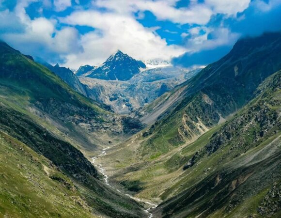 11 Best Treks In Himachal Pradesh: Easy To Moderate 2024