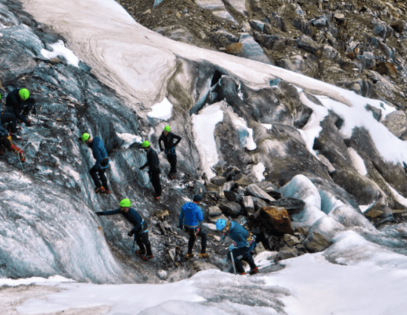 Mountaineering Course Complete Guide: Things to Know, How to Enroll, Courses, Institutes & FAQs