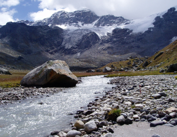 A Guide to Zero-Waste Trekking in the Himalayas