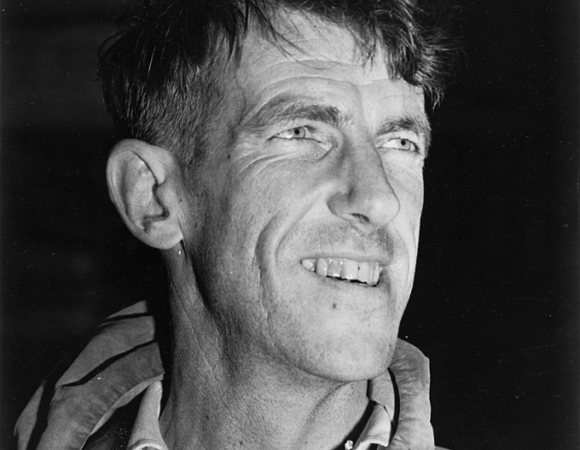 Sir Edmund Hillary: The Man Who Reached the Top of the World