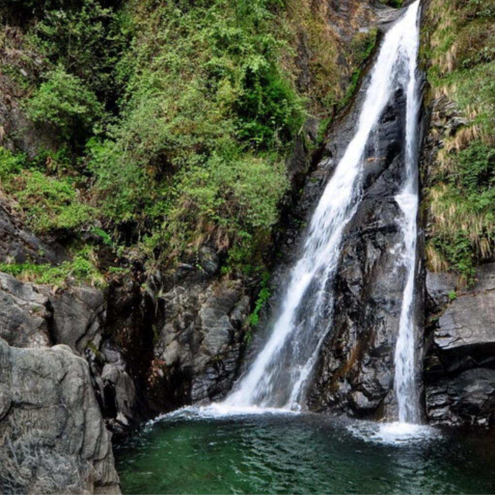 Bhagsu Nag Waterfall