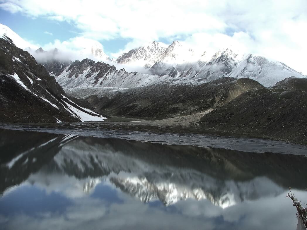 Adi-Kailash-Trek-lake